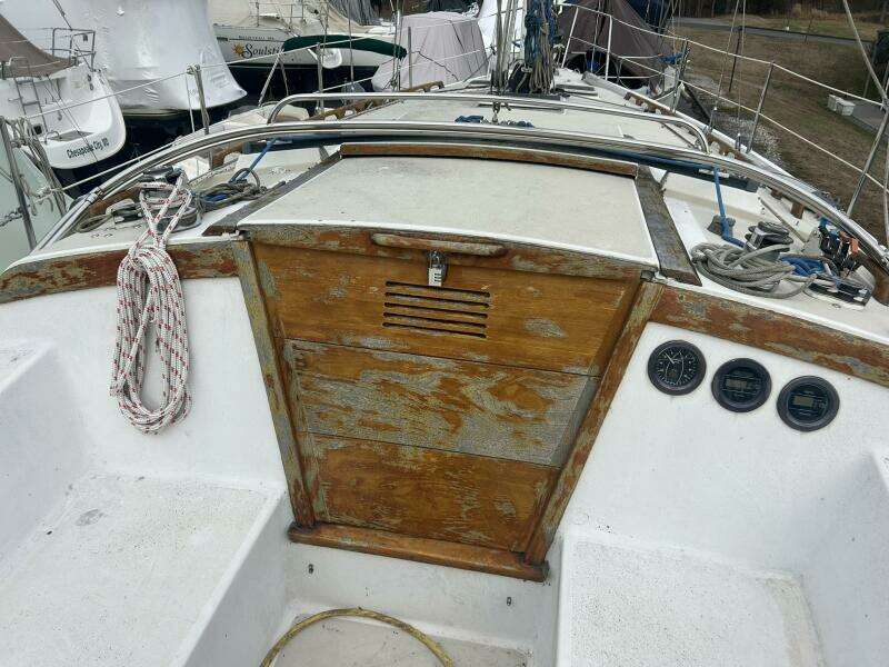 Wave Walker 36ft Catalina Yacht For Sale