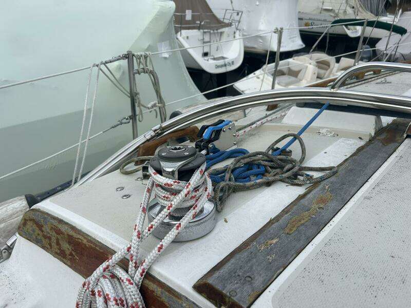 Wave Walker 36ft Catalina Yacht For Sale