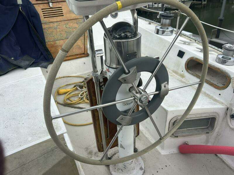 Wave Walker 36ft Catalina Yacht For Sale