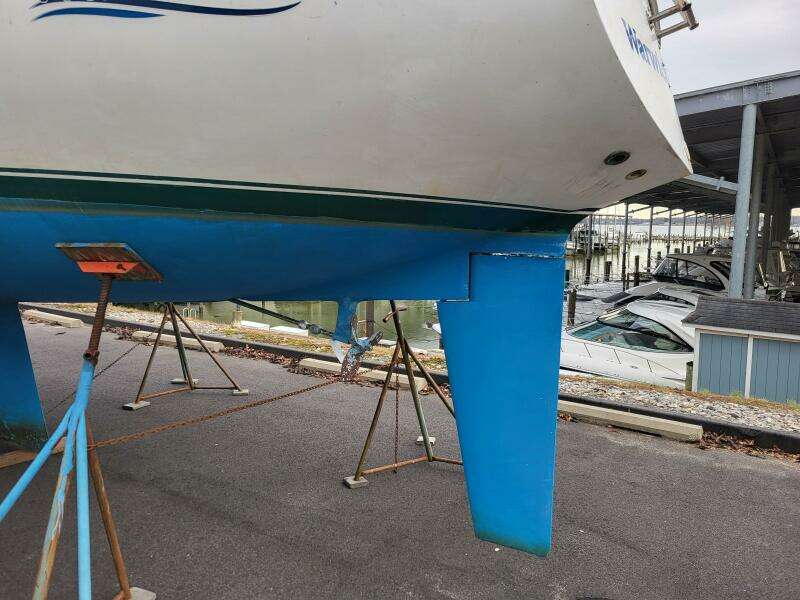 Wave Walker 36ft Catalina Yacht For Sale