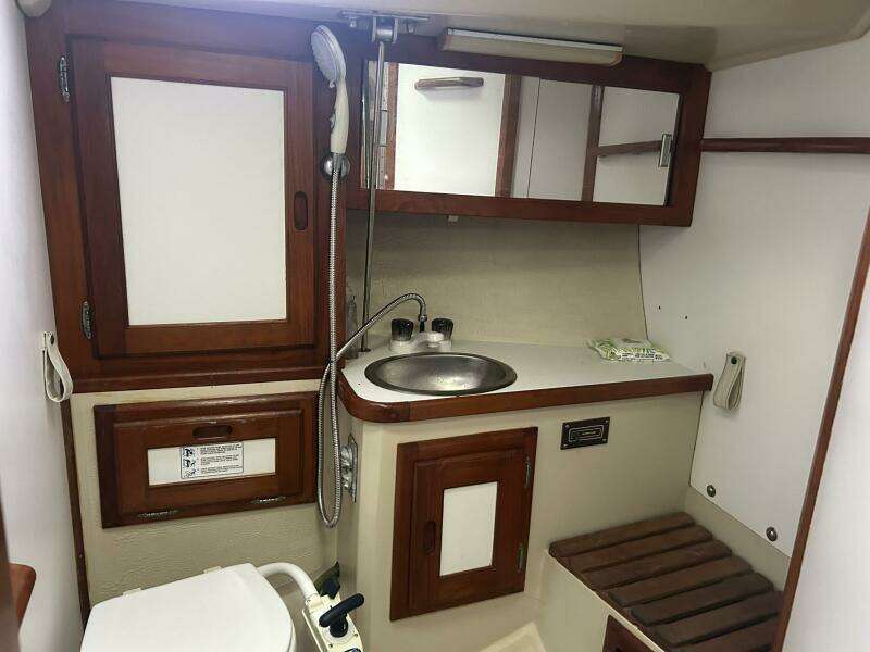 Wave Walker 36ft Catalina Yacht For Sale