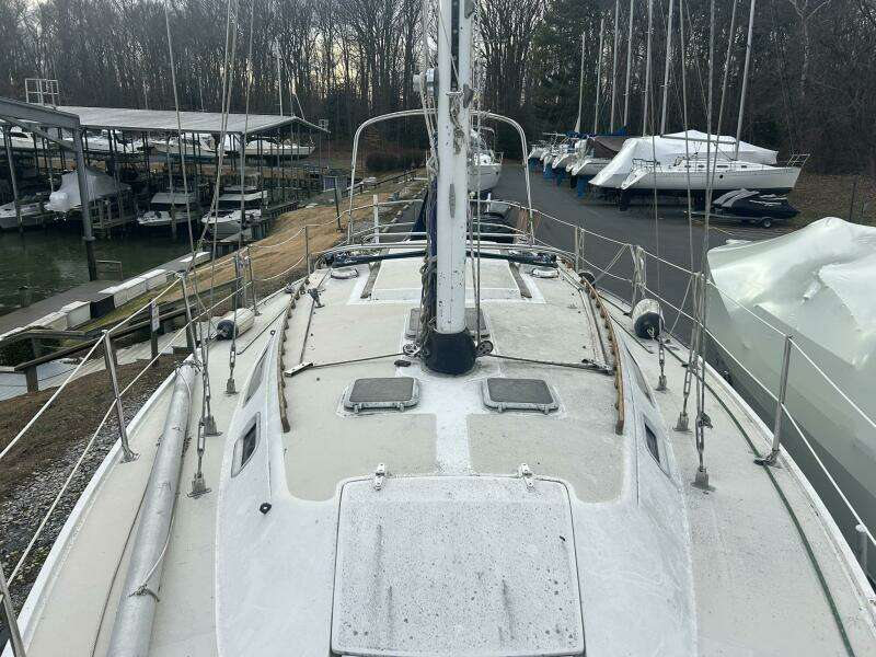 Wave Walker 36ft Catalina Yacht For Sale