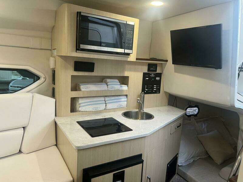 26ft Regal Yacht For Sale