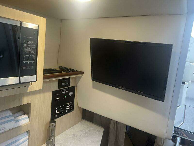 26ft Regal Yacht For Sale