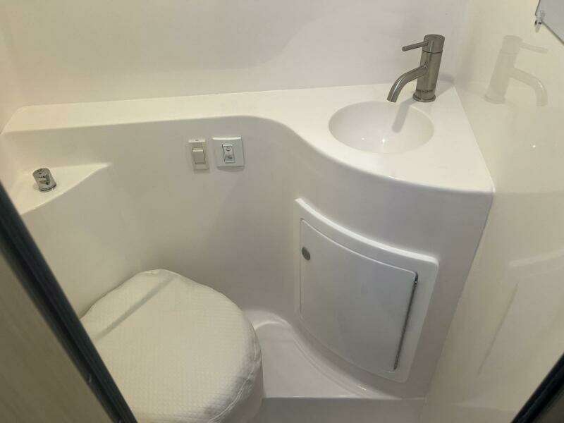 26ft Regal Yacht For Sale