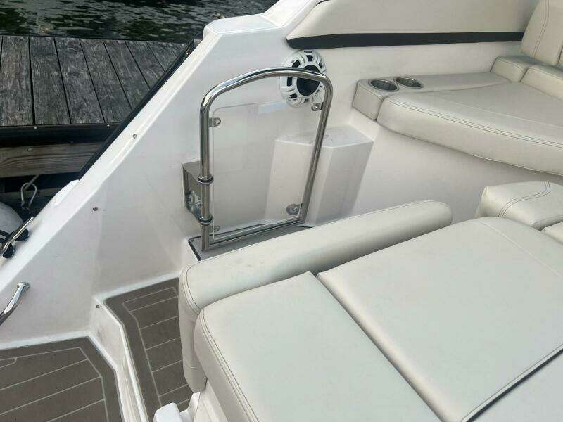 26ft Regal Yacht For Sale