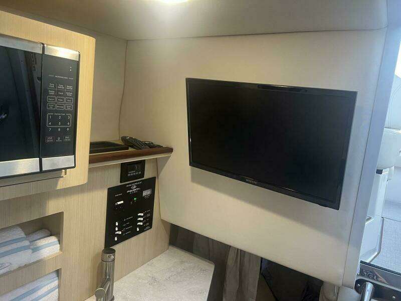 26ft Regal Yacht For Sale