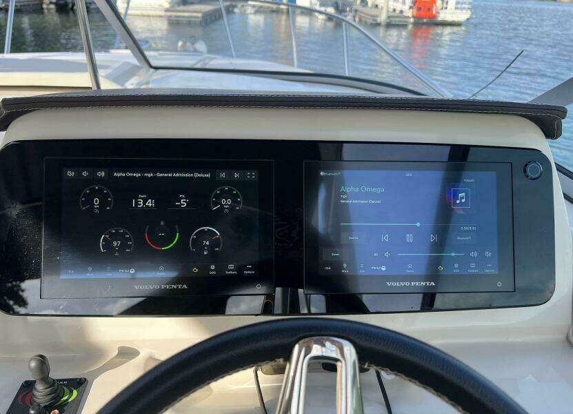 26ft Regal Yacht For Sale