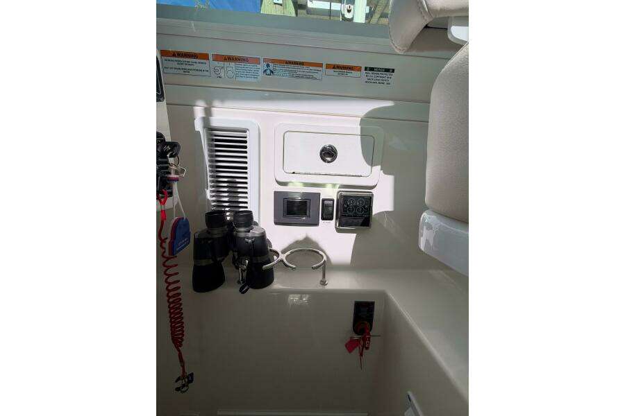 Pivot 34ft Back Cove Yacht For Sale