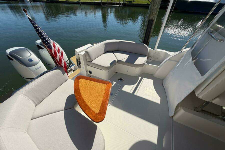 Pivot 34ft Back Cove Yacht For Sale