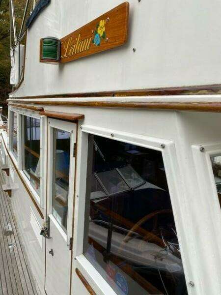 1981 Grand Banks 