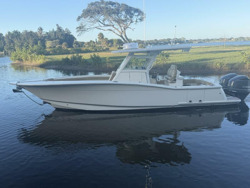 30' 2016 Scout 300 LXF