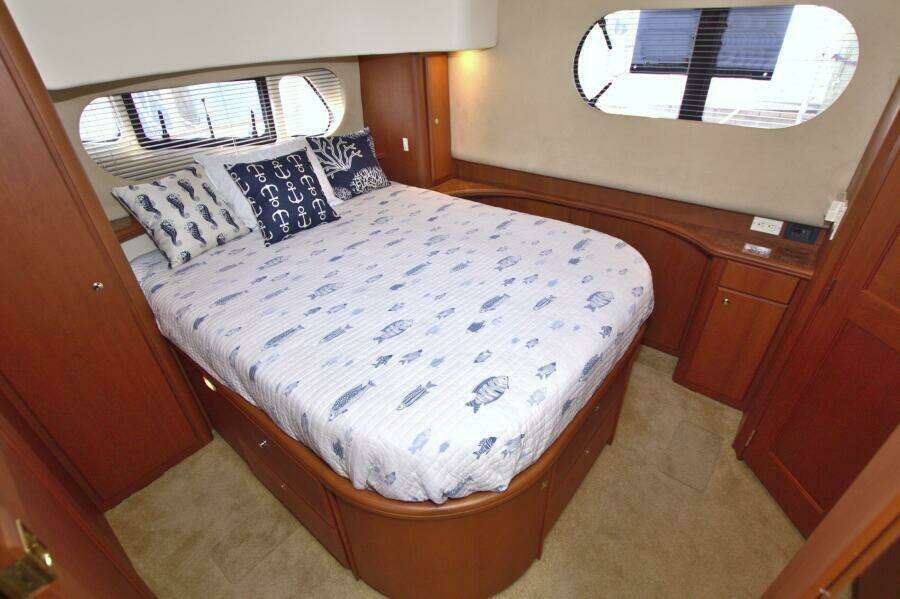 Star of the Sea 39ft Silverton Yacht For Sale
