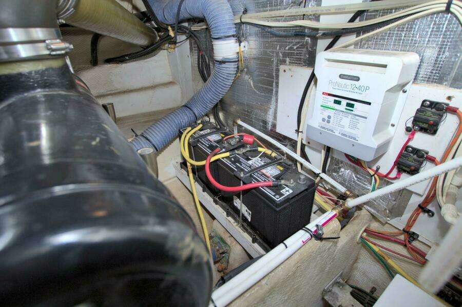 Star of the Sea 39ft Silverton Yacht For Sale