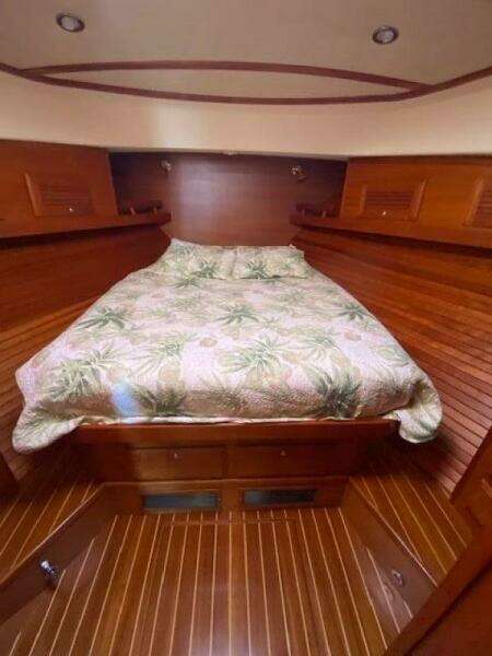 Southern Charm 40ft Sabre Yacht For Sale