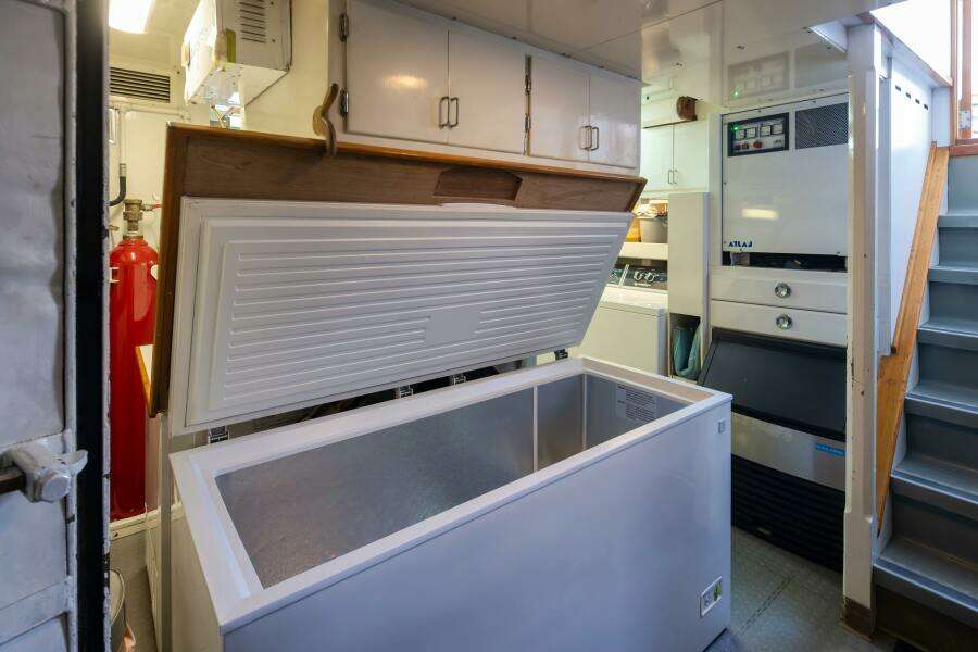 SILVERADO 120ft Willard Boat Works Yacht For Sale