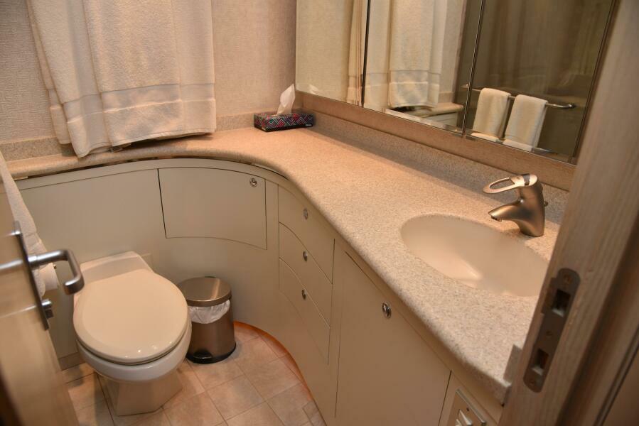 62' 1989 Striker 62 Convertible