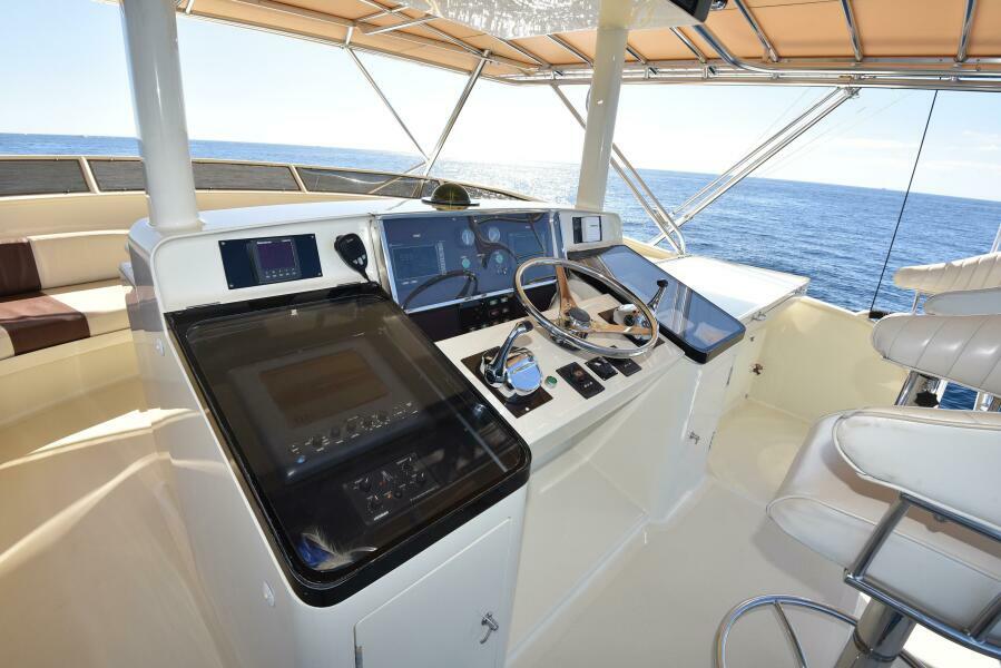 62' 1989 Striker 62 Convertible