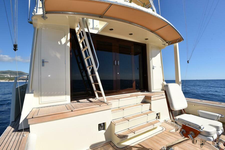 62' 1989 Striker 62 Convertible