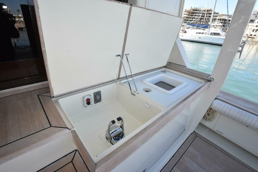 62' 1989 Striker 62 Convertible