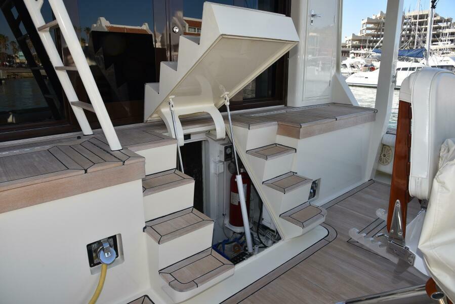 62' 1989 Striker 62 Convertible