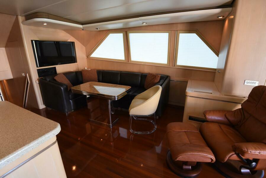 62' 1989 Striker 62 Convertible