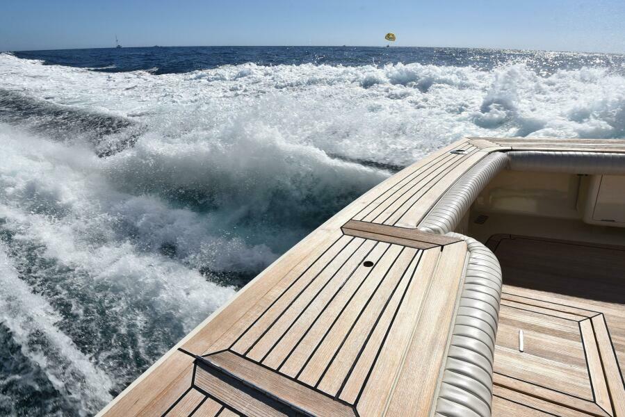 62' 1989 Striker 62 Convertible