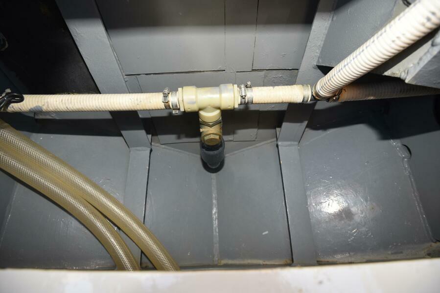 62' 1989 Striker 62 Convertible