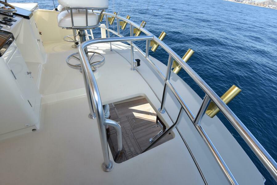 62' 1989 Striker 62 Convertible