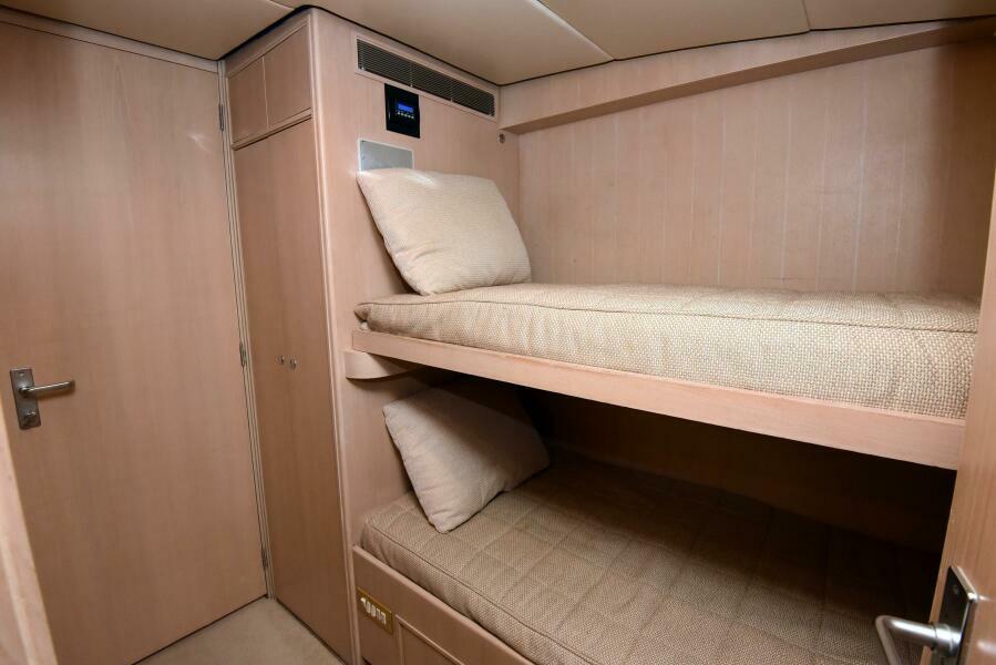 62' 1989 Striker 62 Convertible