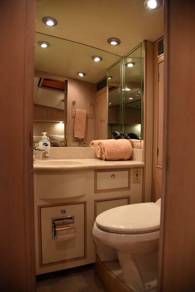 62' 1989 Striker 62 Convertible