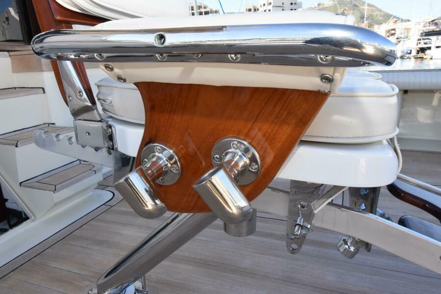 62' 1989 Striker 62 Convertible