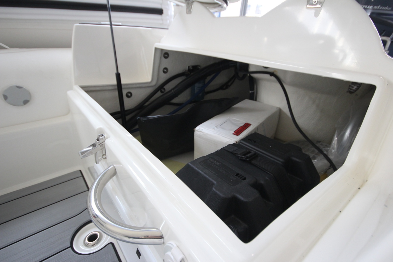 Boat Show Special Pricing 11ft Zodiac Yacht For Sale