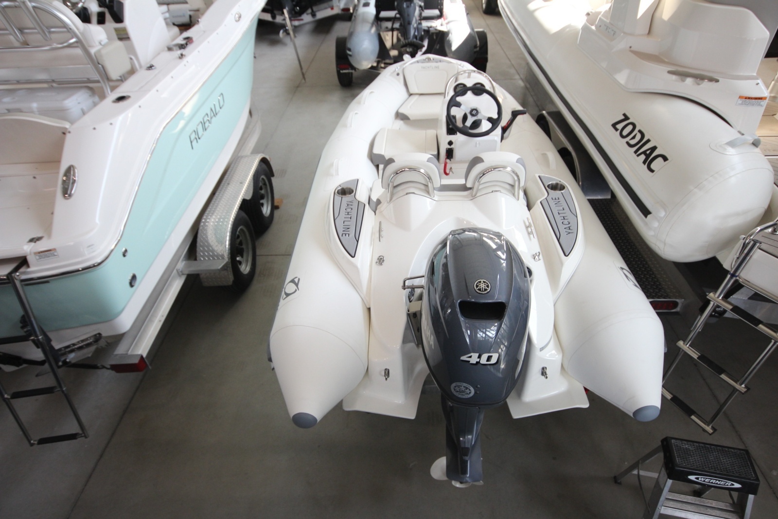 Boat Show Special Pricing 11ft Zodiac Yacht For Sale