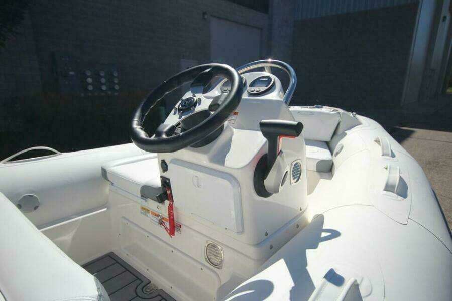 Boat Show Special Pricing 11ft Zodiac Yacht For Sale
