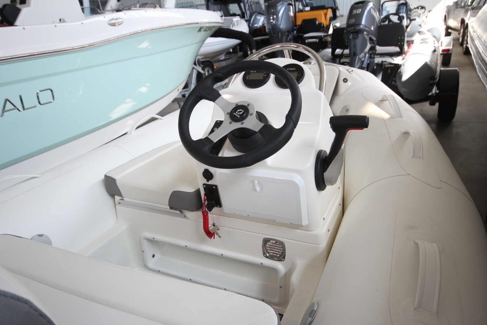 Boat Show Special Pricing 11ft Zodiac Yacht For Sale