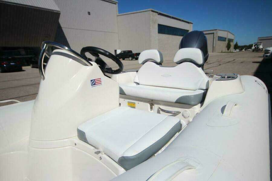 Boat Show Special Pricing 11ft Zodiac Yacht For Sale