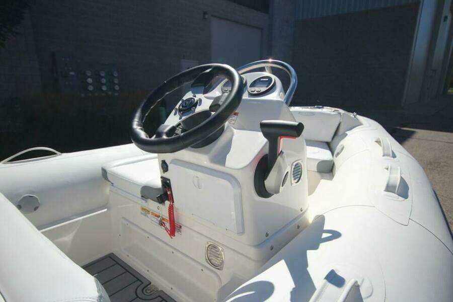 Boat Show Special Pricing 11ft Zodiac Yacht For Sale