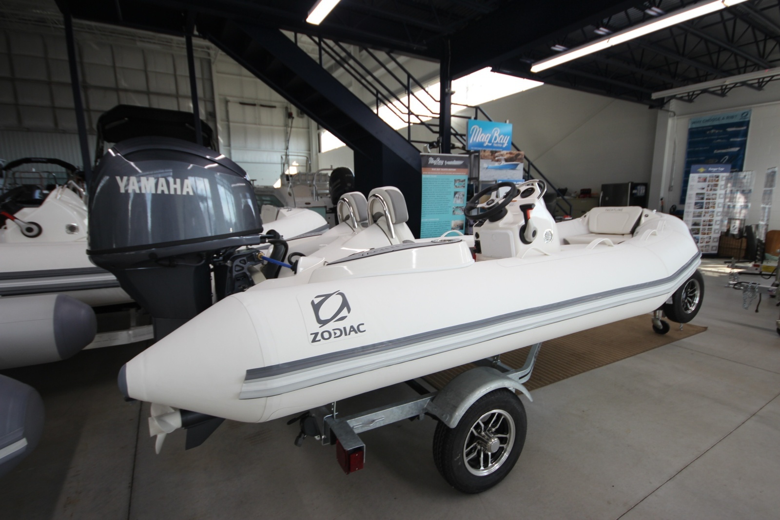 Boat Show Special Pricing 13ft Zodiac Yacht For Sale