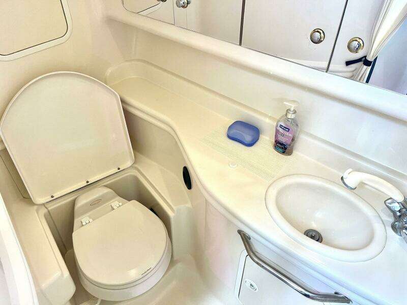 My Rose 32ft Sea Ray Yacht For Sale