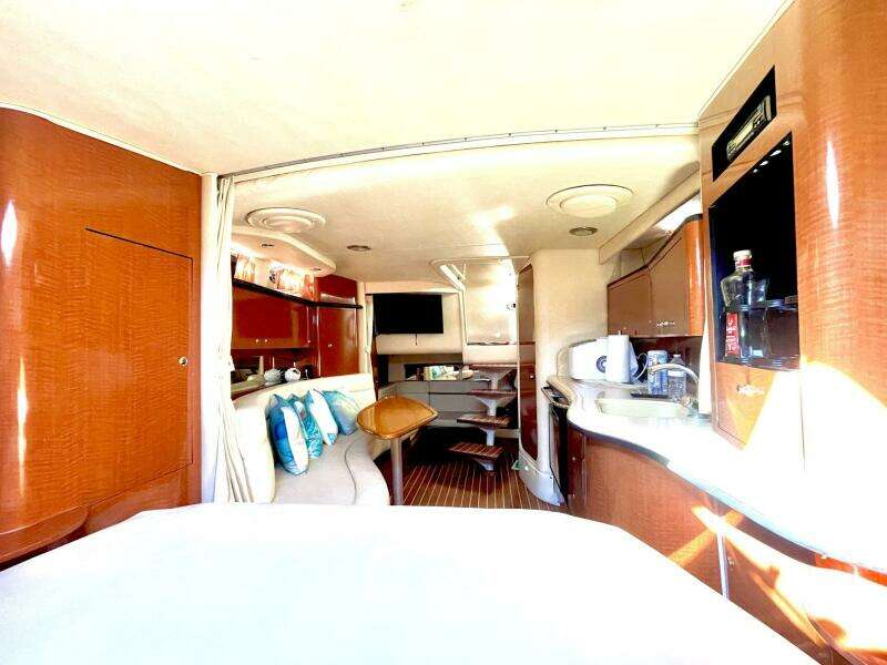 My Rose 32ft Sea Ray Yacht For Sale