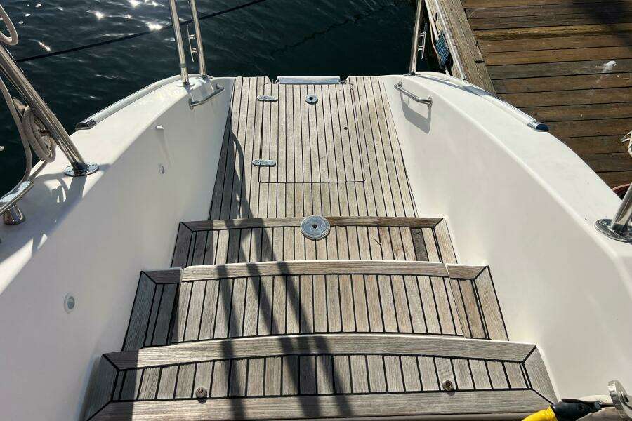 EVOLUTION 49ft Privilege Yacht For Sale