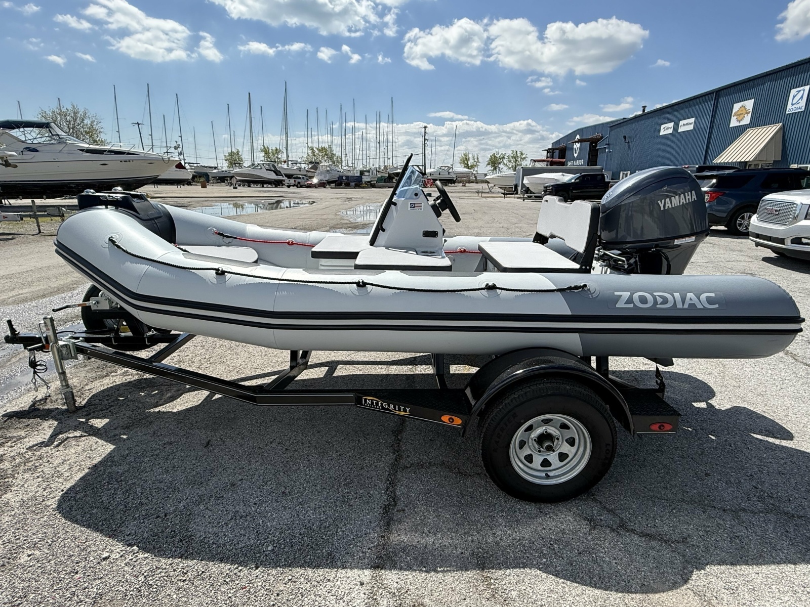 Boat Show Special Pricing 13ft Zodiac Yacht For Sale