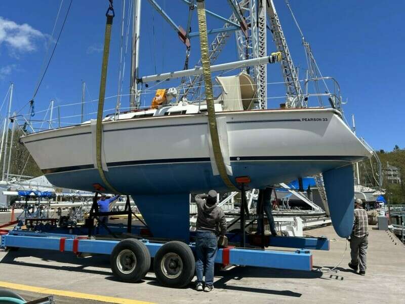 33ft Pearson Yacht For Sale