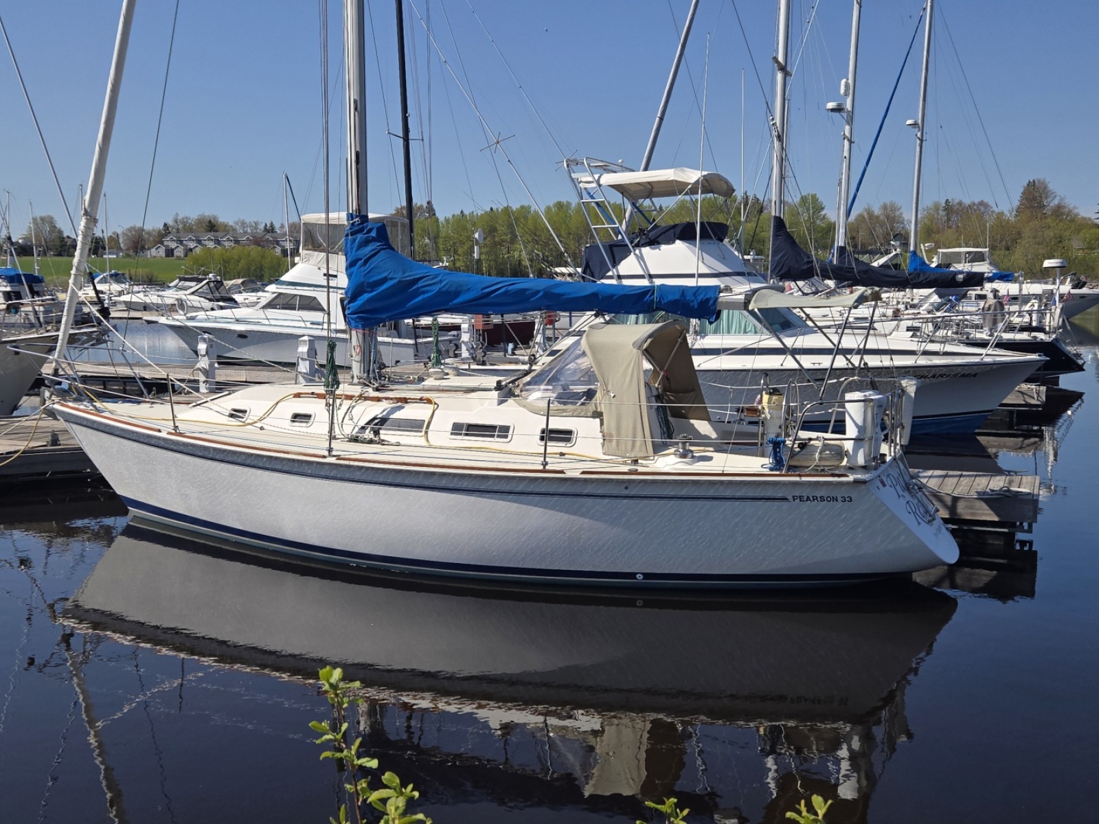 33' 1986 Pearson 33-2