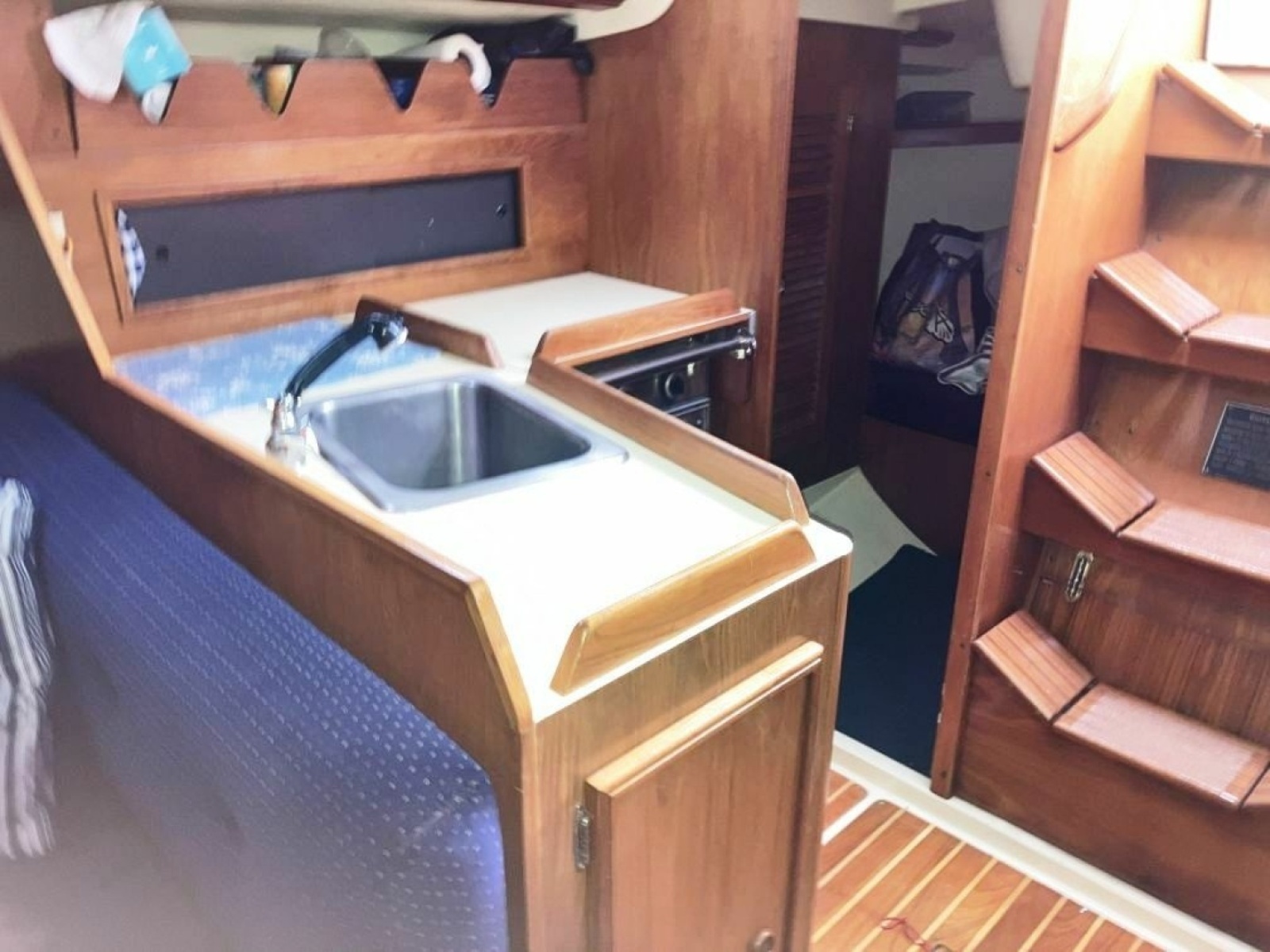 33ft Pearson Yacht For Sale