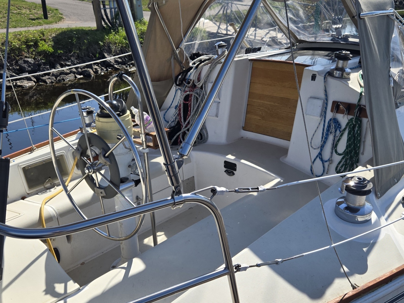 33' 1986 Pearson 33-2