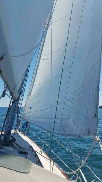 33ft Pearson Yacht For Sale