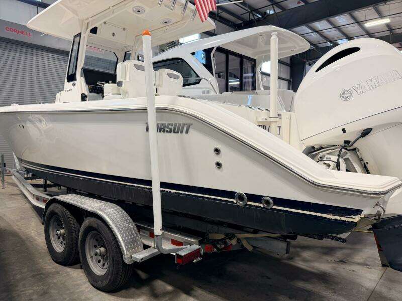 27ft Pursuit Yacht For Sale