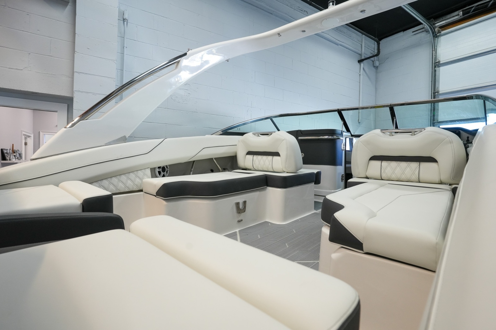 24ft Regal Yacht For Sale